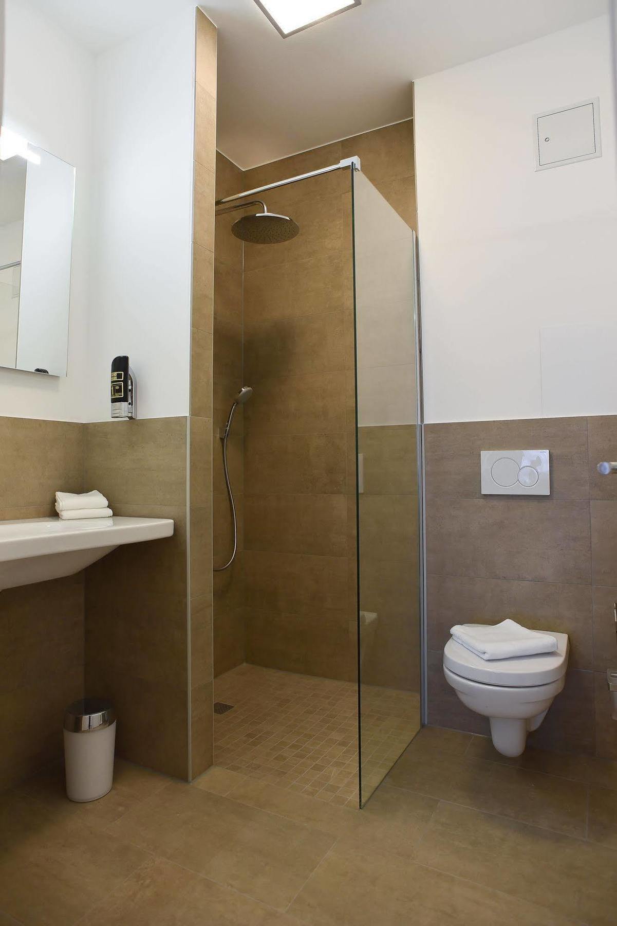 Guesthouse Lichtenau Nussloch Ngoại thất bức ảnh
